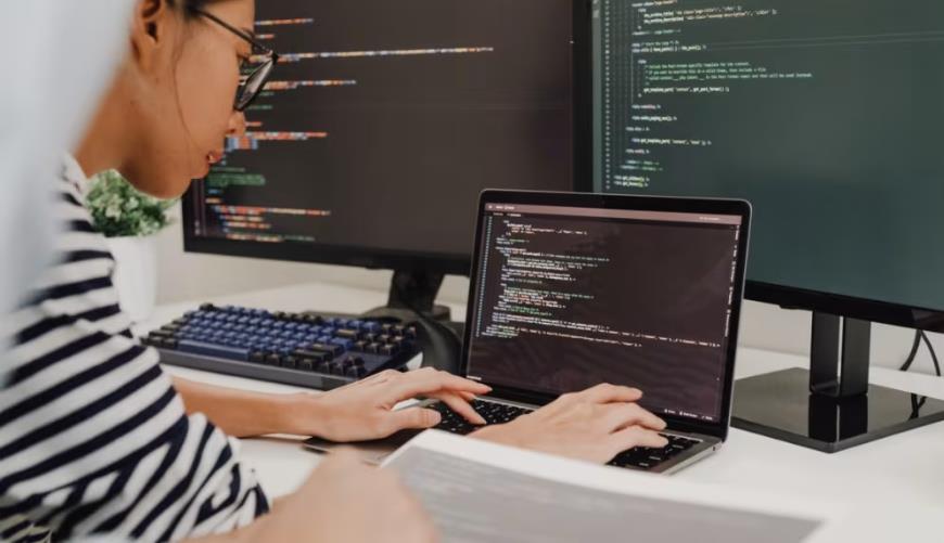 枣庄小程序定制开发构建实时互动新生态：WebRTC+即时通讯双引擎驱动